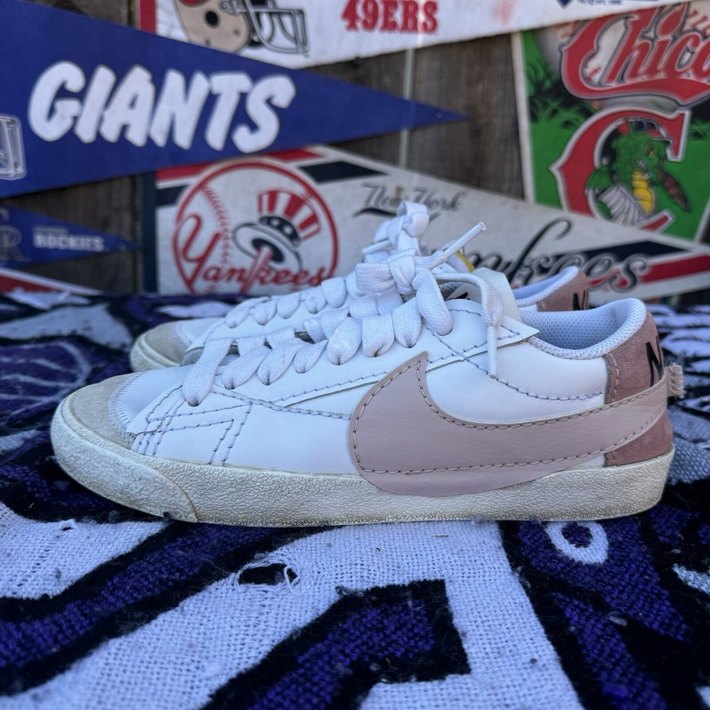 Size 8.5 - Nike Blazer Low '77 Jumbo Women's Sneakers White Pink